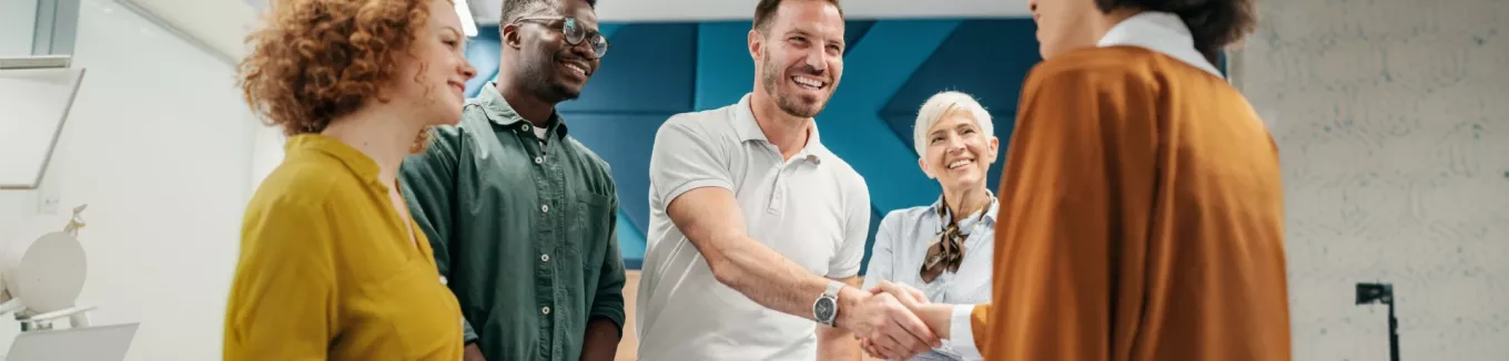 compensar mejor subir salarios